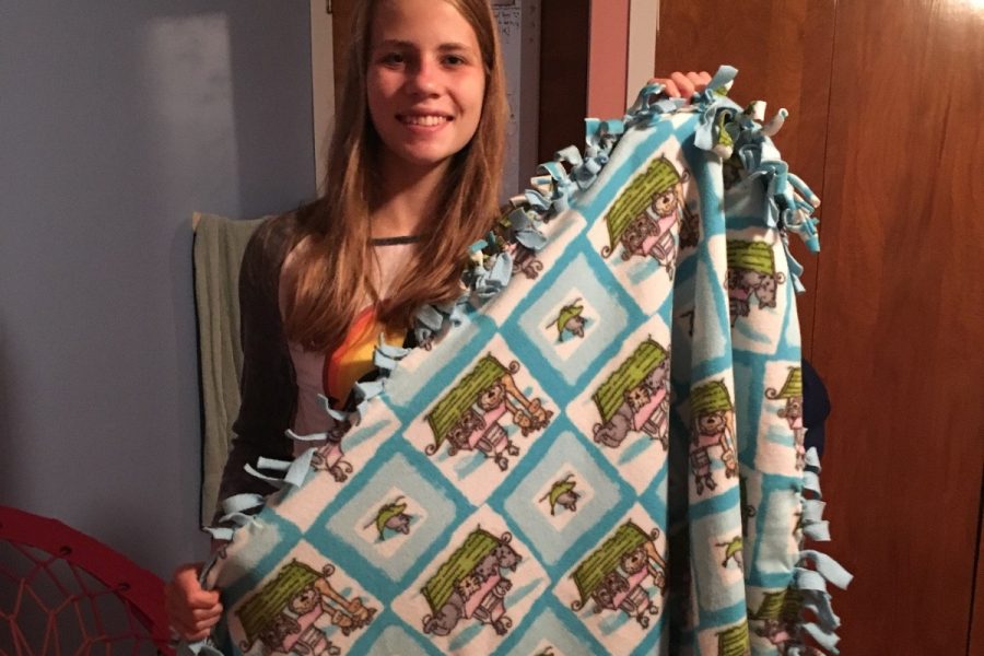 Junior Sydney Ditscheit Sets Up GoFundMe Page, Makes Blankets for Childrens Hospital