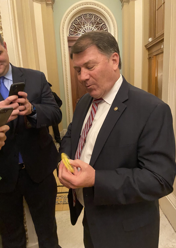 Senators Turn to Fidget Spinners During Impeachment Trial