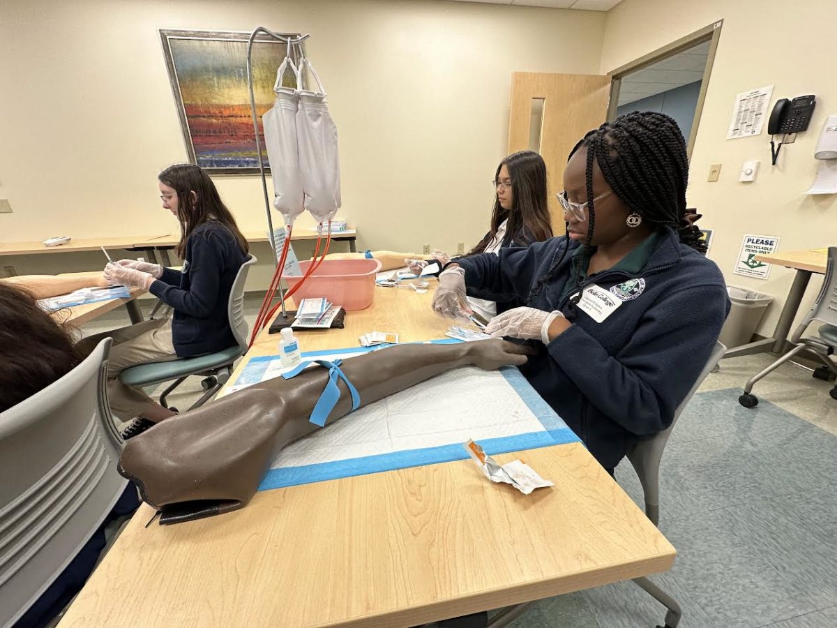 Bellin College Field Trip Gives Insight Into Healthcare Industry