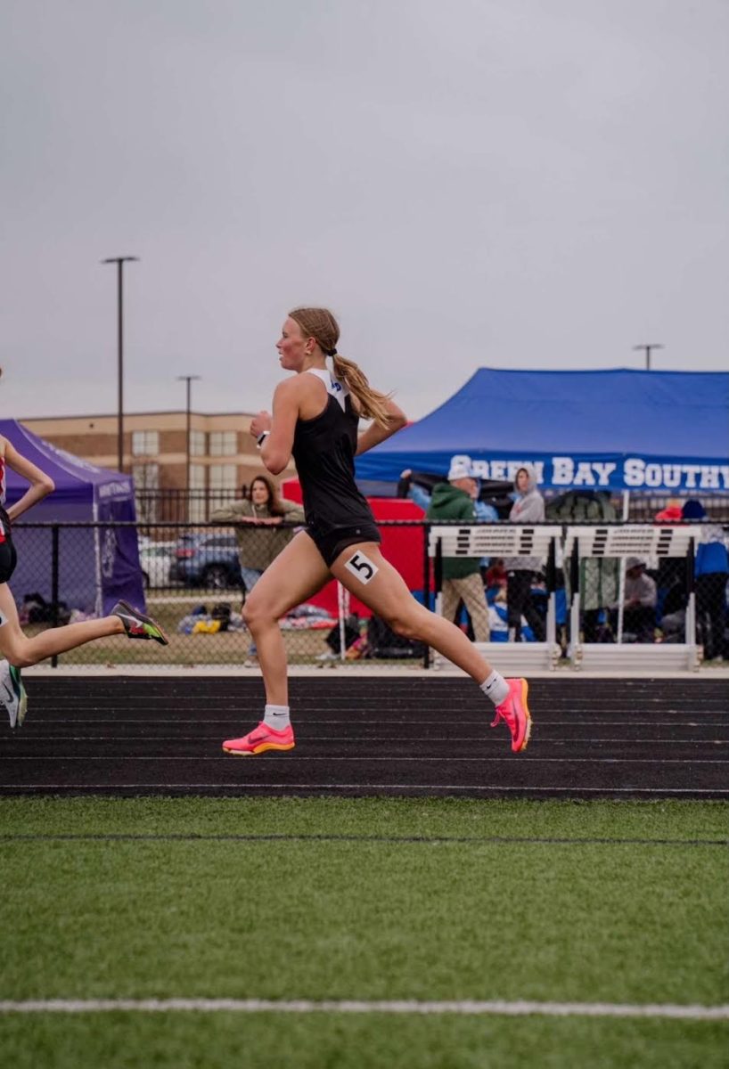 Junior Anna Miller Tackles Two Fall Sports and Full IB Program