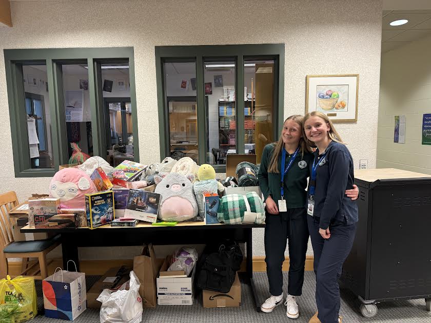 Give-a-Gift Campaign for Teens to Wrap Up This Week