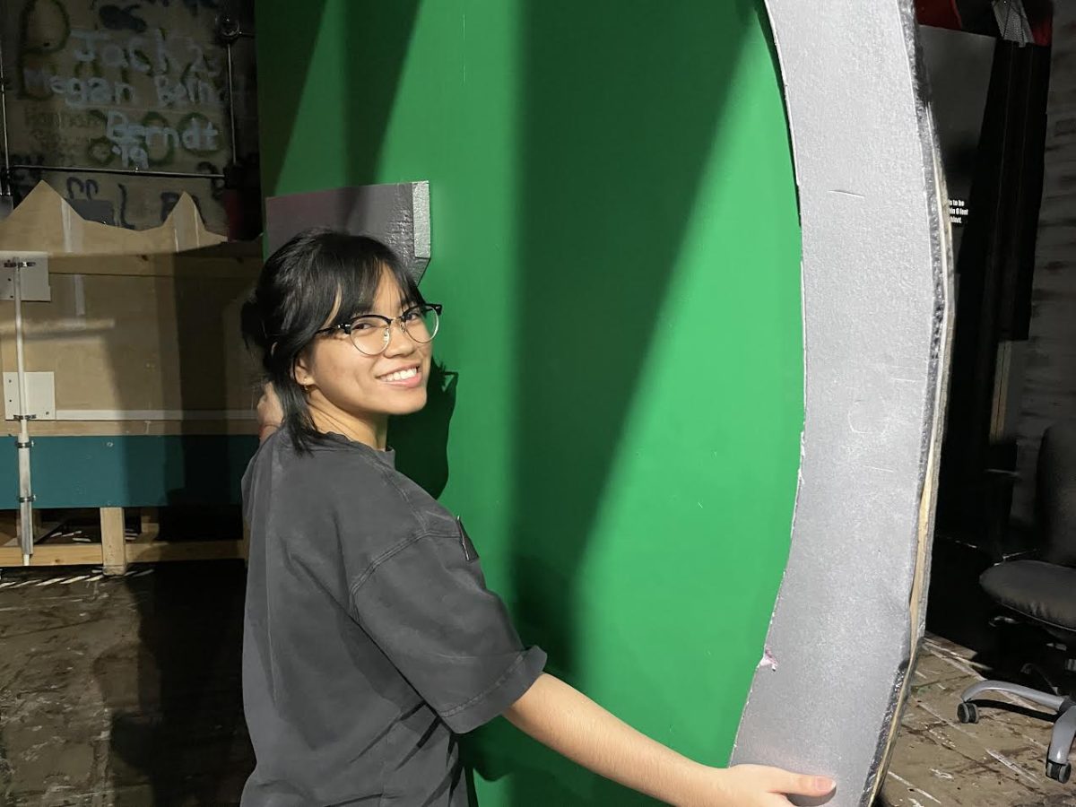 Experienced Stage Crew Managers Contribute to Success of Wizard of Oz Musical