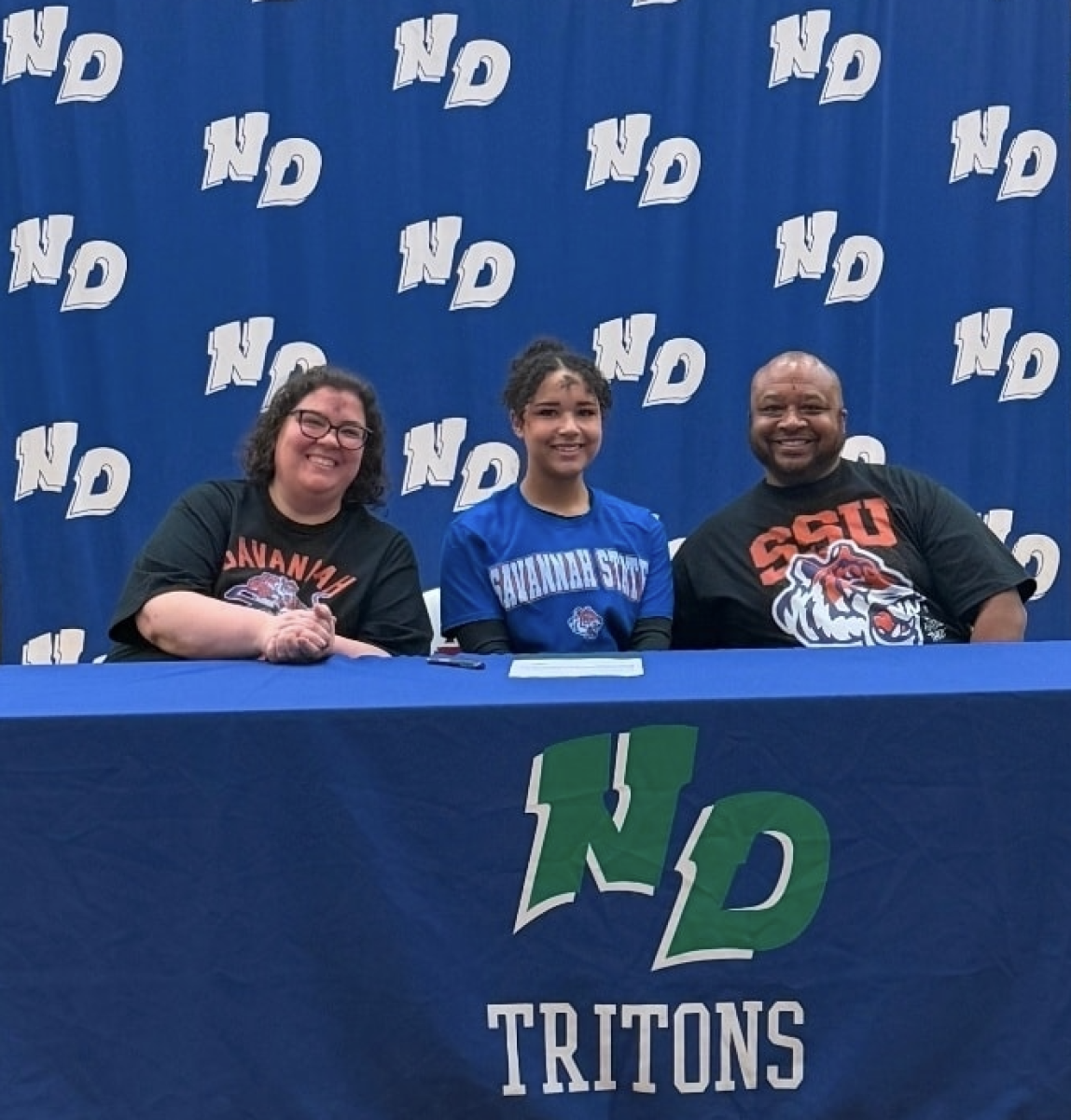Senior Addyson Simpson Signs to Play Softball at Savannah State University